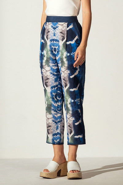 Nitanshi goel in Aria Rara Pants