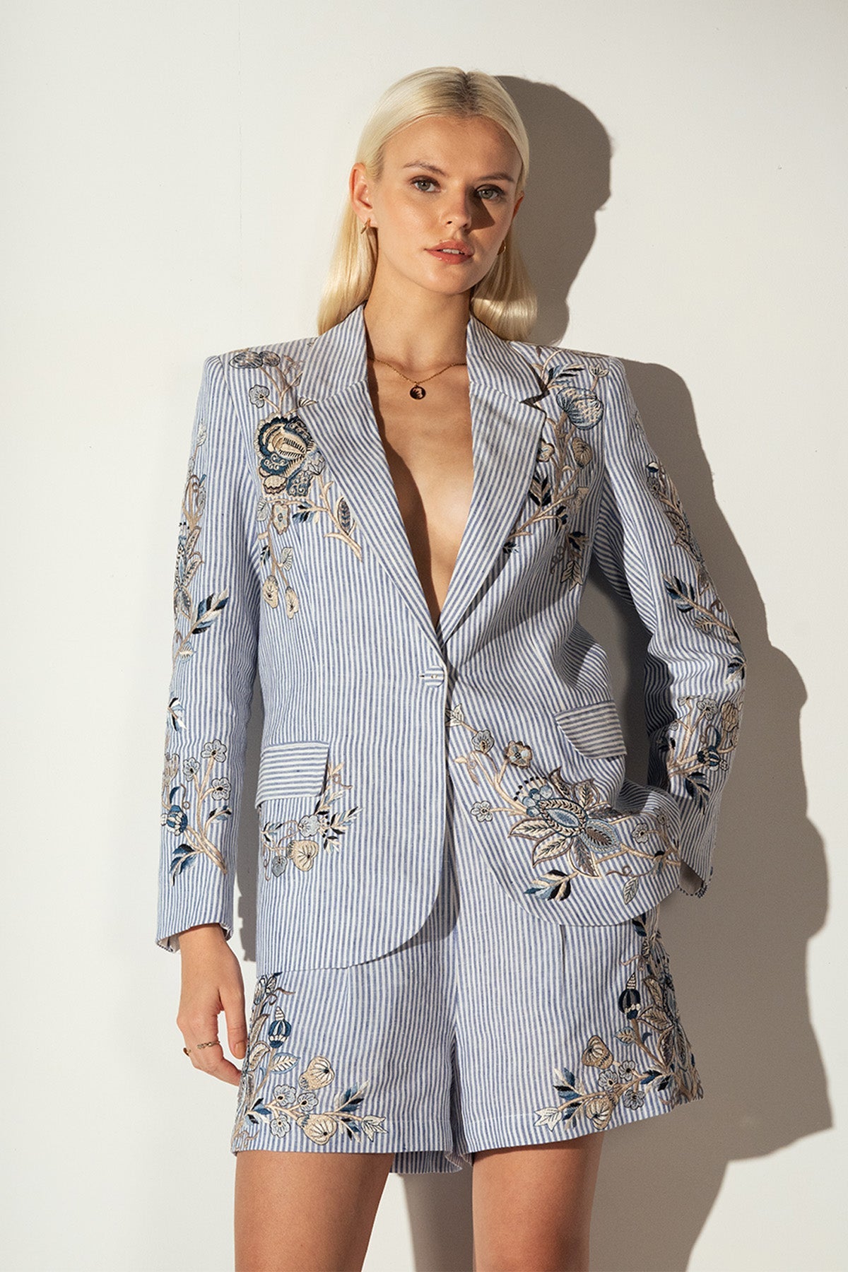 Nauheed Cyrusi in Cora Shorts