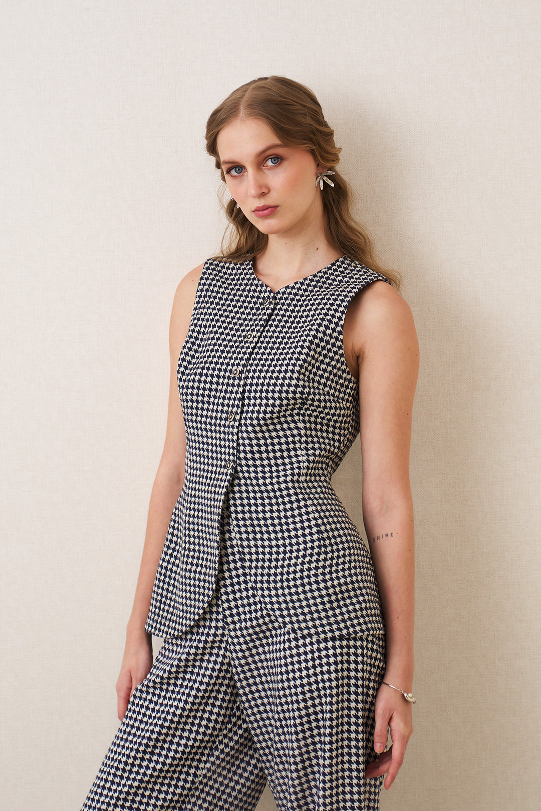 Noah Sleeveless Waistcoat
