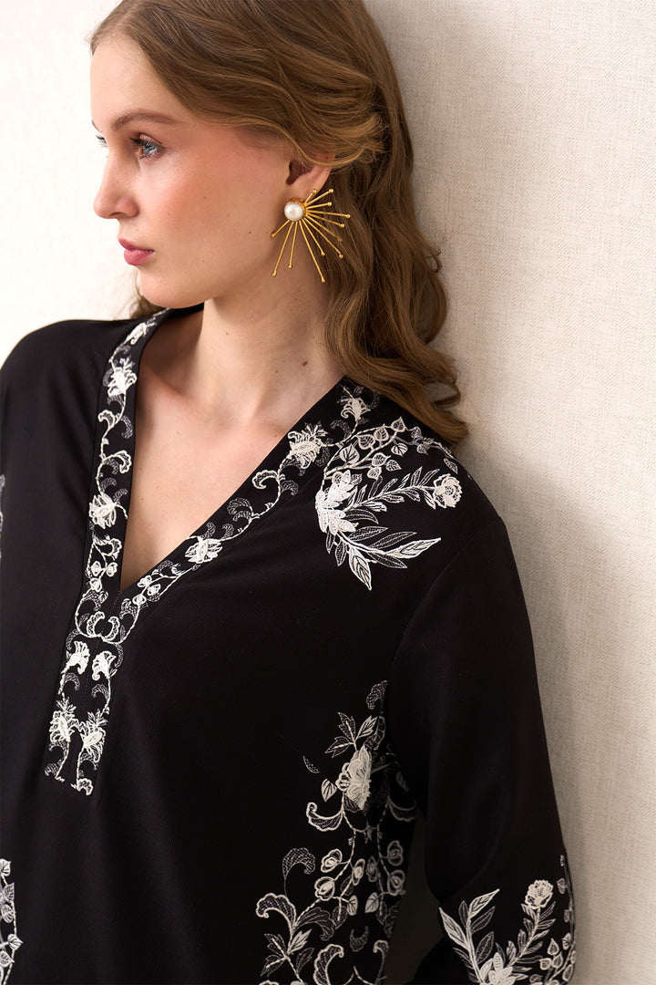 Nysera Monochrome Tunic Set