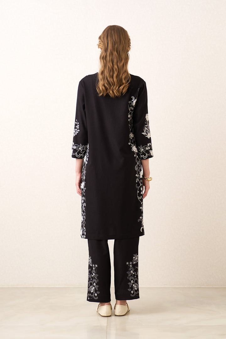 Nysera Monochrome Tunic Set