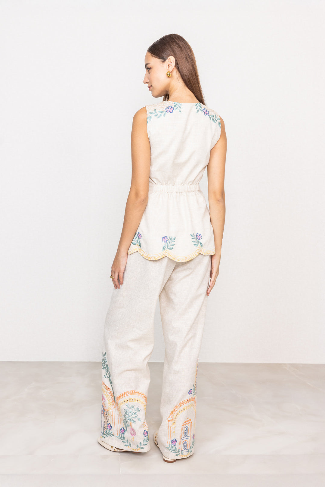 Avi Sleeveless Waist Coat