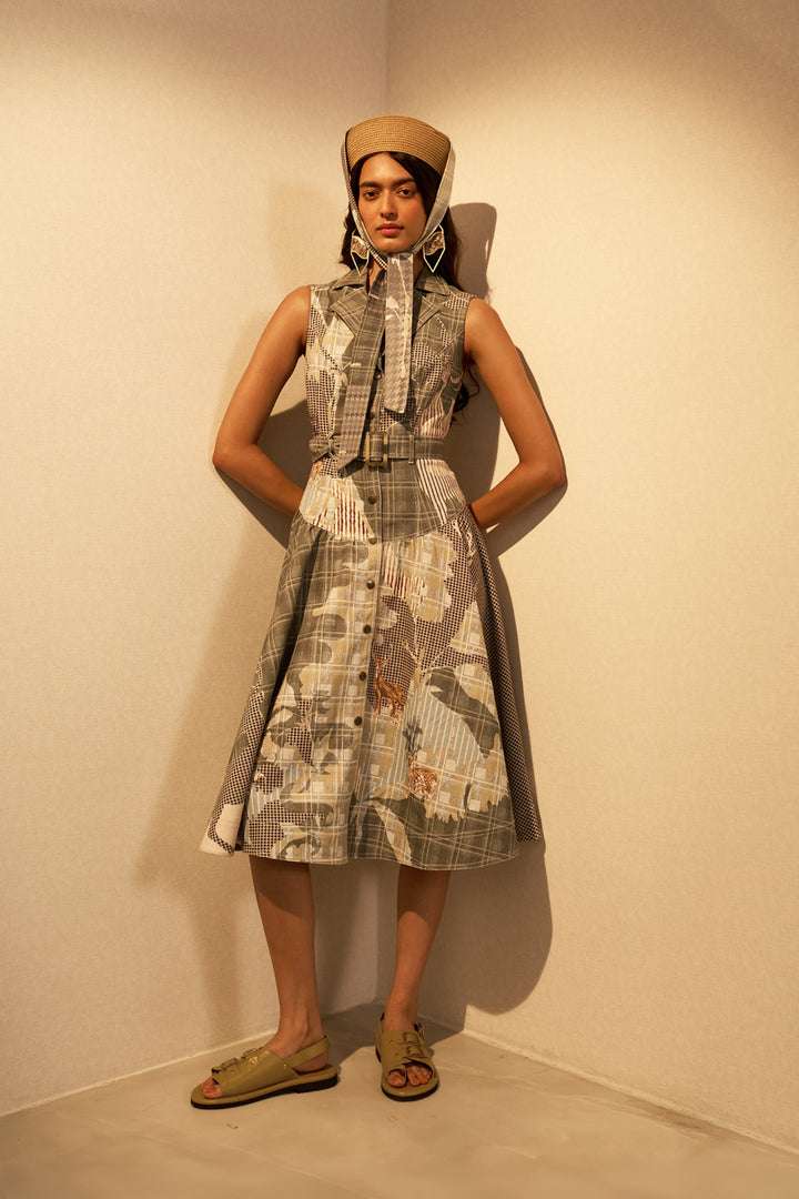 Bela Knotch Collar Tler Dress