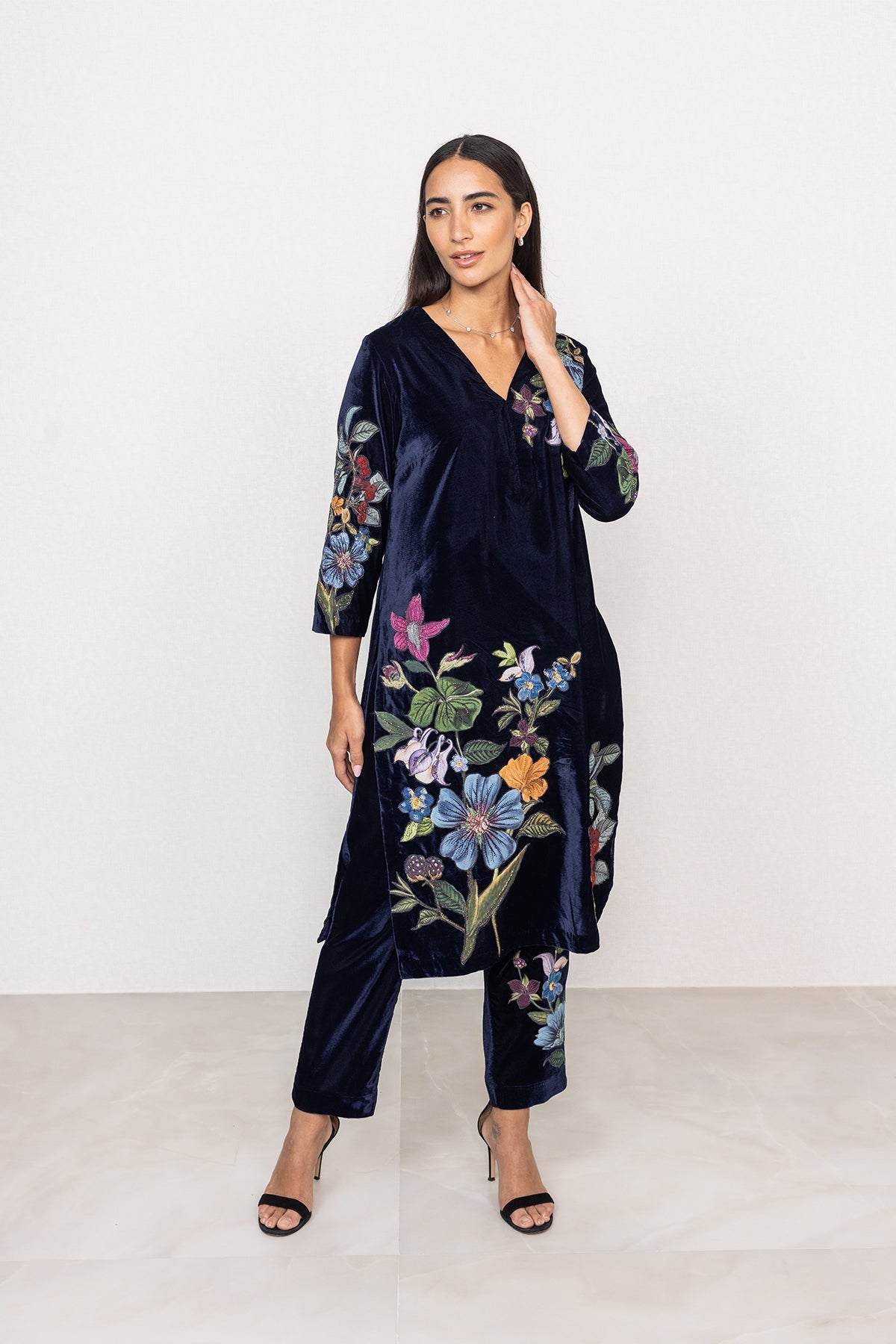 Ranna Gill Navy velvet embroidered floral tunic set.