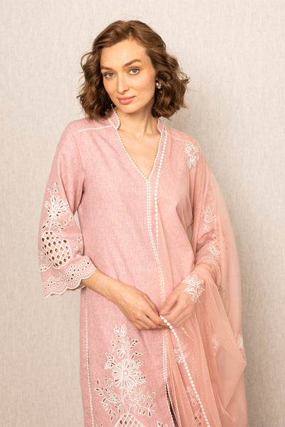 Ranna Gill pink tunic set with white floral embroidery, paired with matching pants and a sheer dupatta 