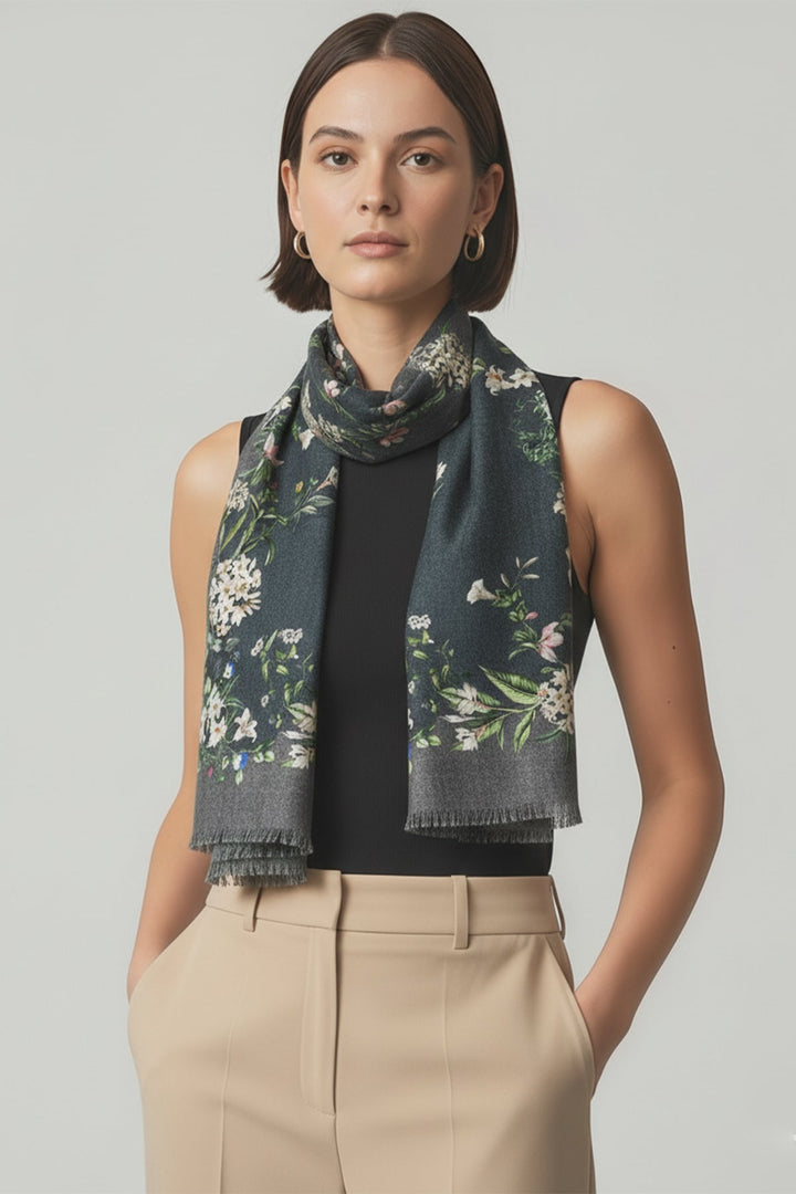 Bloomveil Stole