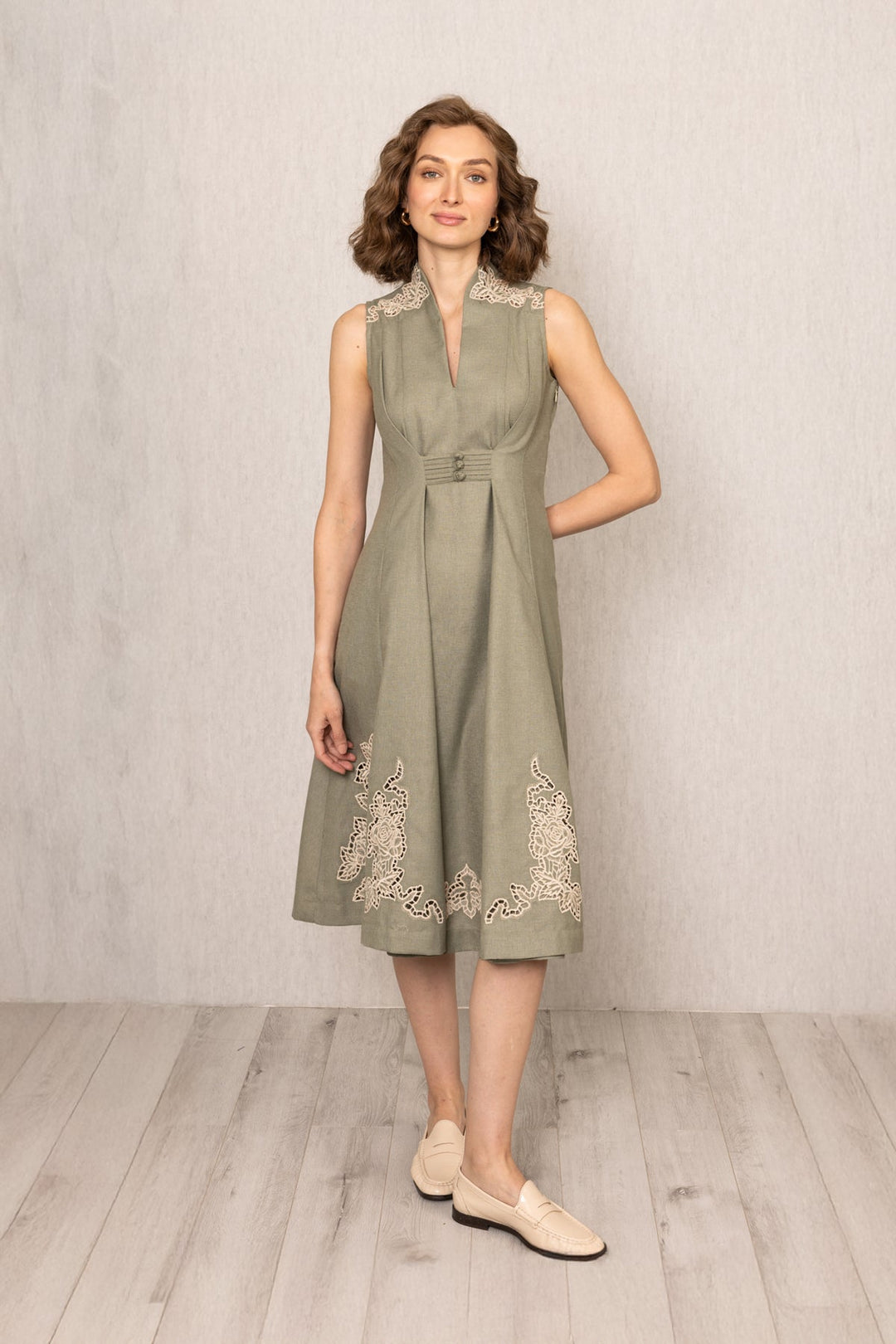 Lima Sleeveless Midi Dress – Sage Green Embroidered Midi