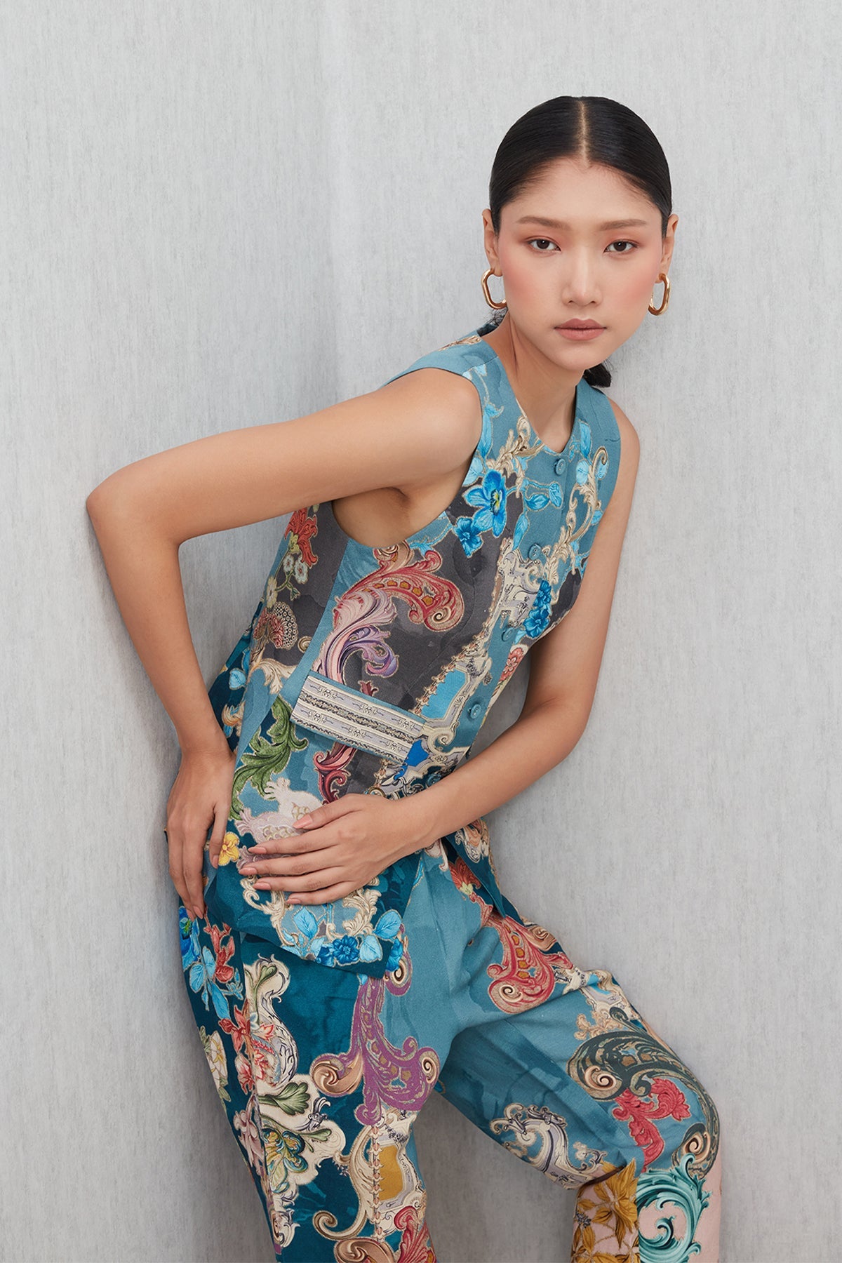 Ranna Gill Soline Round Neck Waist Coat in Baroque print linen viscose with floral appliques 