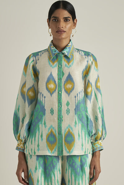 Kareena Kapoor in Lydia Blouse