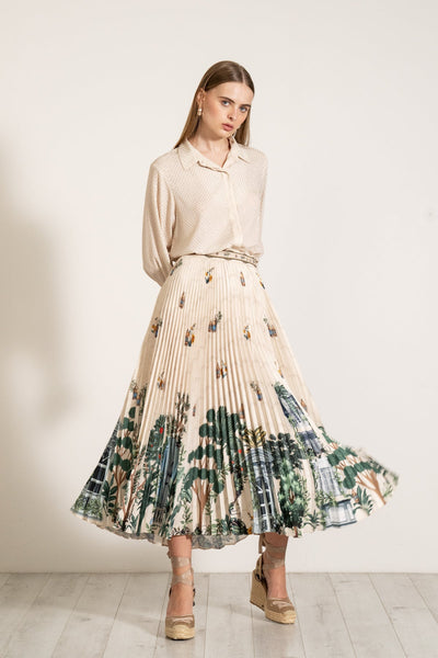 Malaika Arora in Aria Pleated Skirt