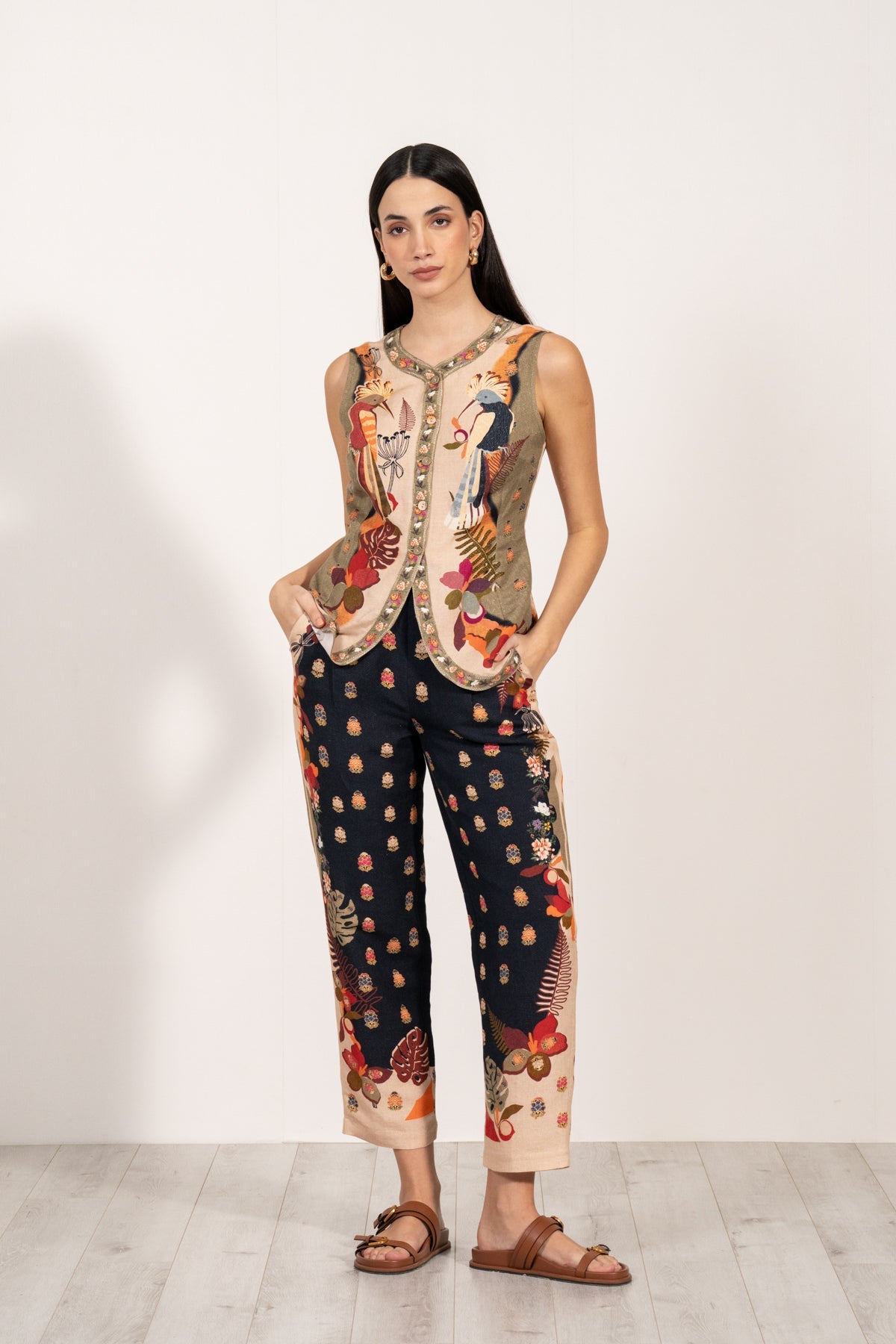 Daphne Sleeveless Waist Coat