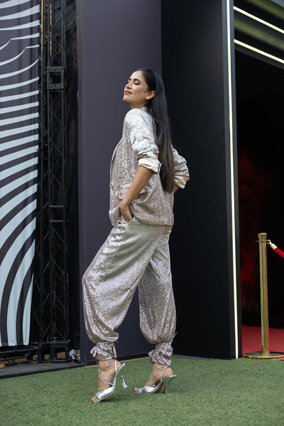 Alisha Pekha in Camil Matching set