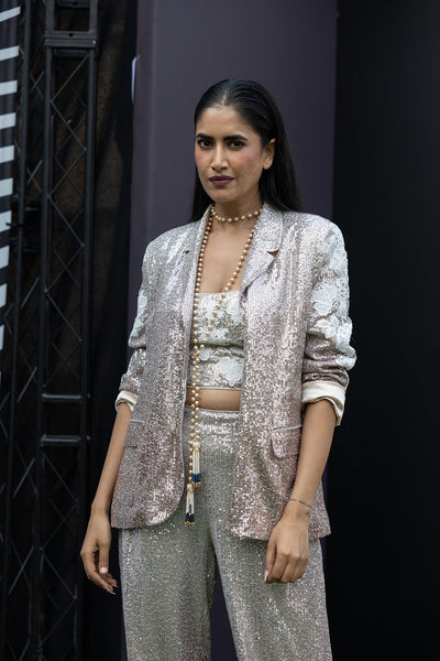 Alisha Pekha in Camil Matching set