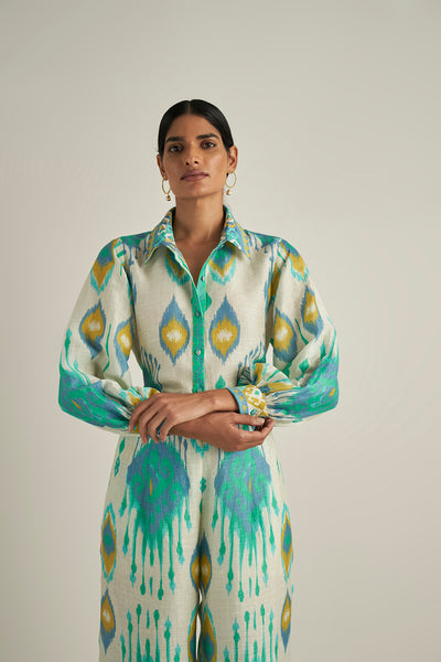 Kareena Kapoor Khan in Lydia Matching Set